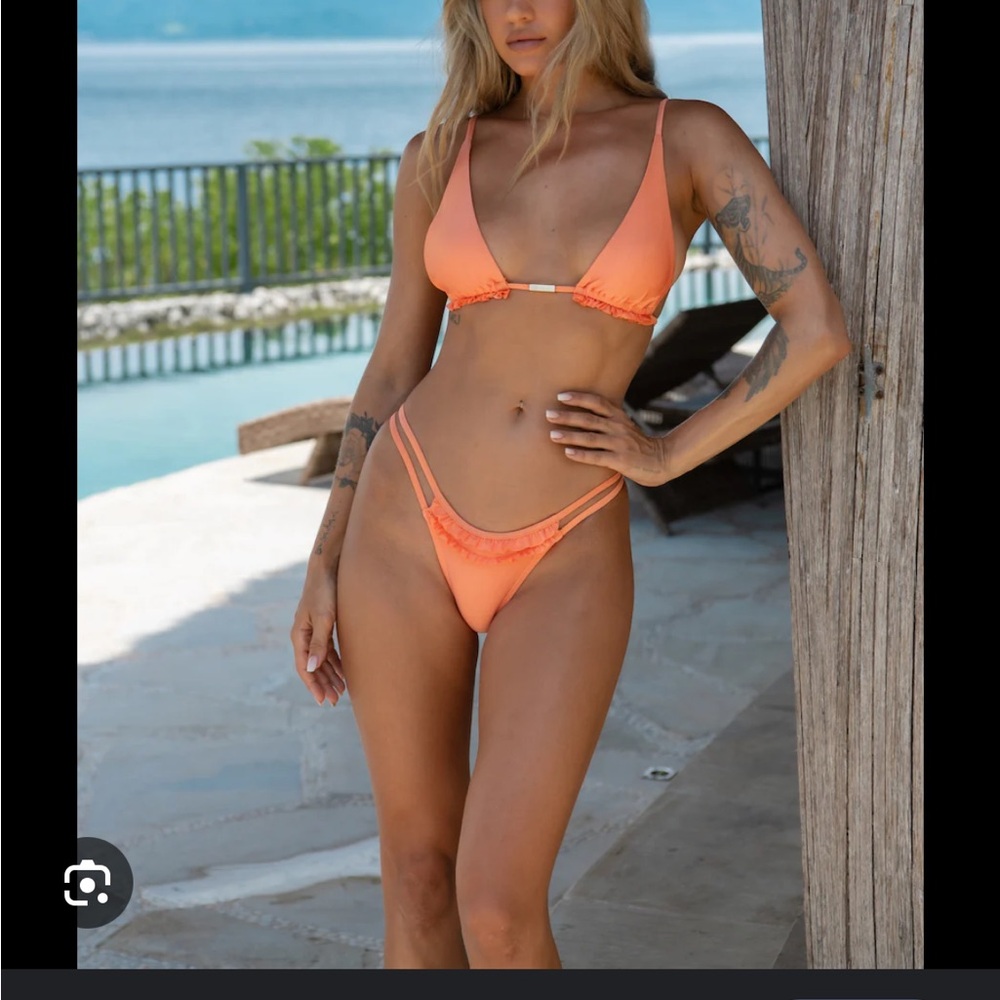 HELLO MOLLY BIKINI TOP & BOTTOM NWT